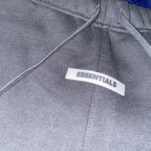 Fear of god FOG Essentials black short XS